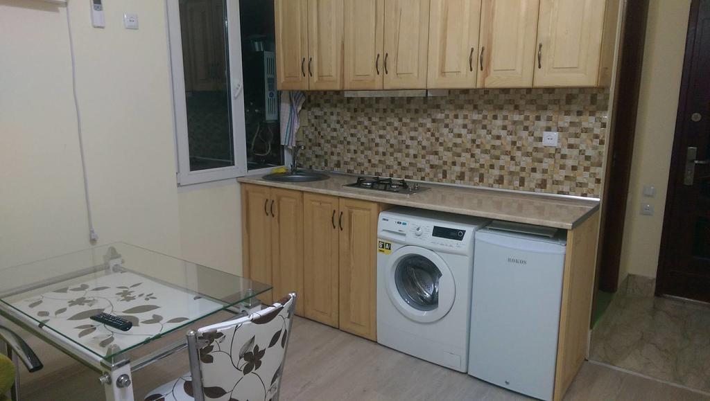 Apartments Komakhidze 68 Батумі Екстер'єр фото