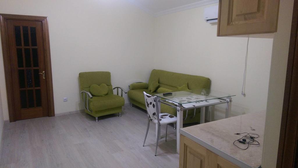 Apartments Komakhidze 68 Батумі Екстер'єр фото