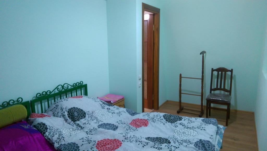 Apartments Komakhidze 68 Батумі Екстер'єр фото