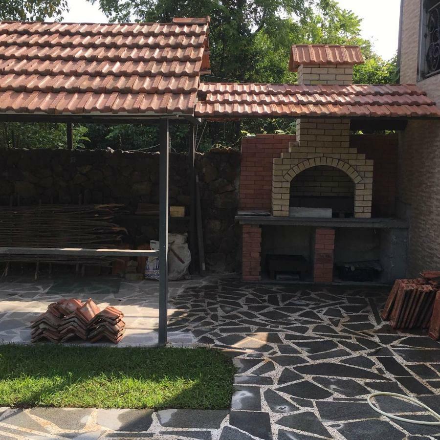 Apartments Komakhidze 68 Батумі Екстер'єр фото